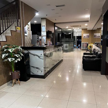 Signature Hotel Куантан Екстериор снимка