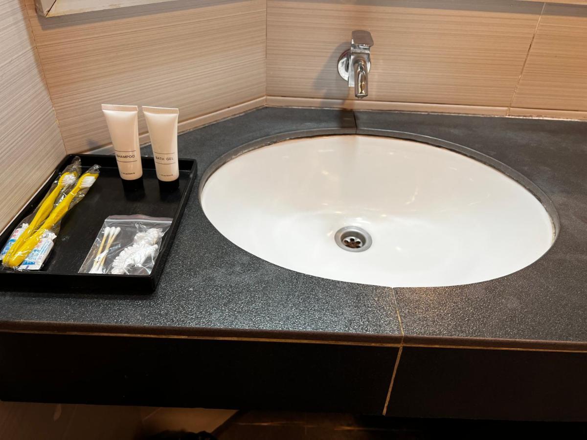 Signature Hotel Куантан Екстериор снимка