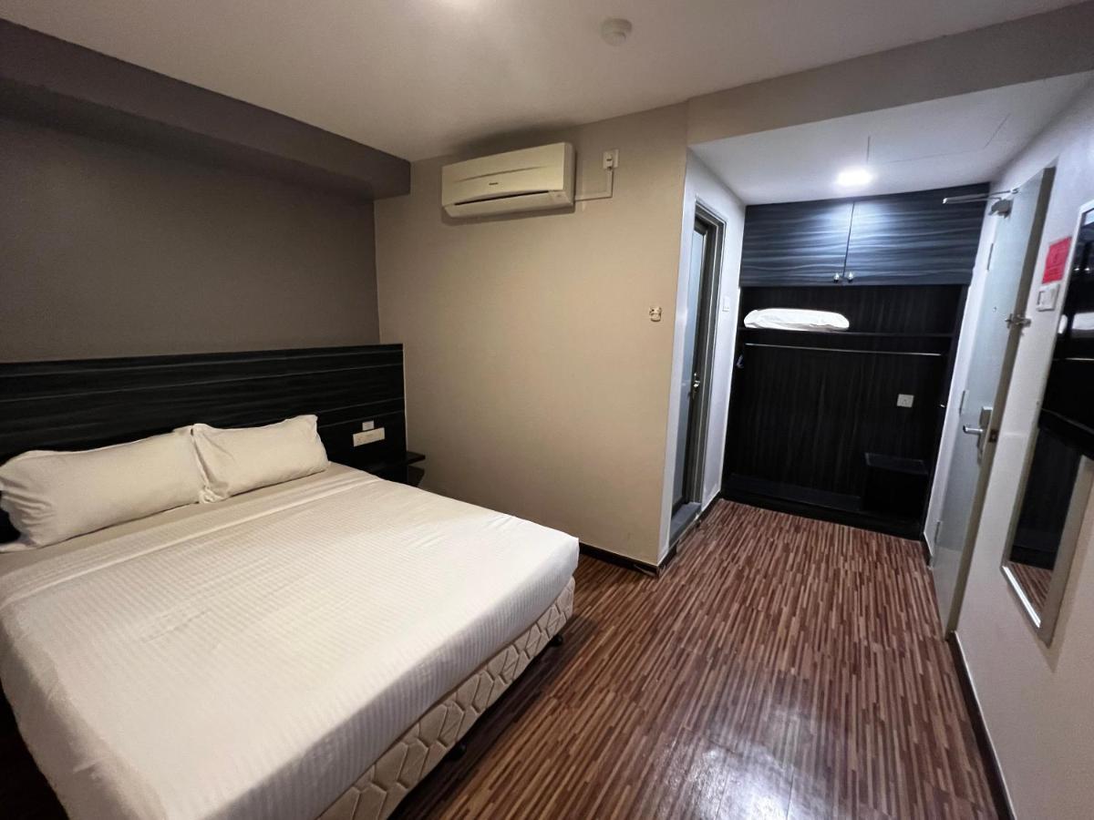 Signature Hotel Куантан Екстериор снимка