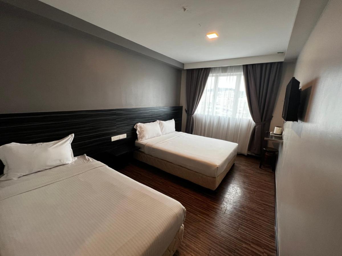 Signature Hotel Куантан Екстериор снимка