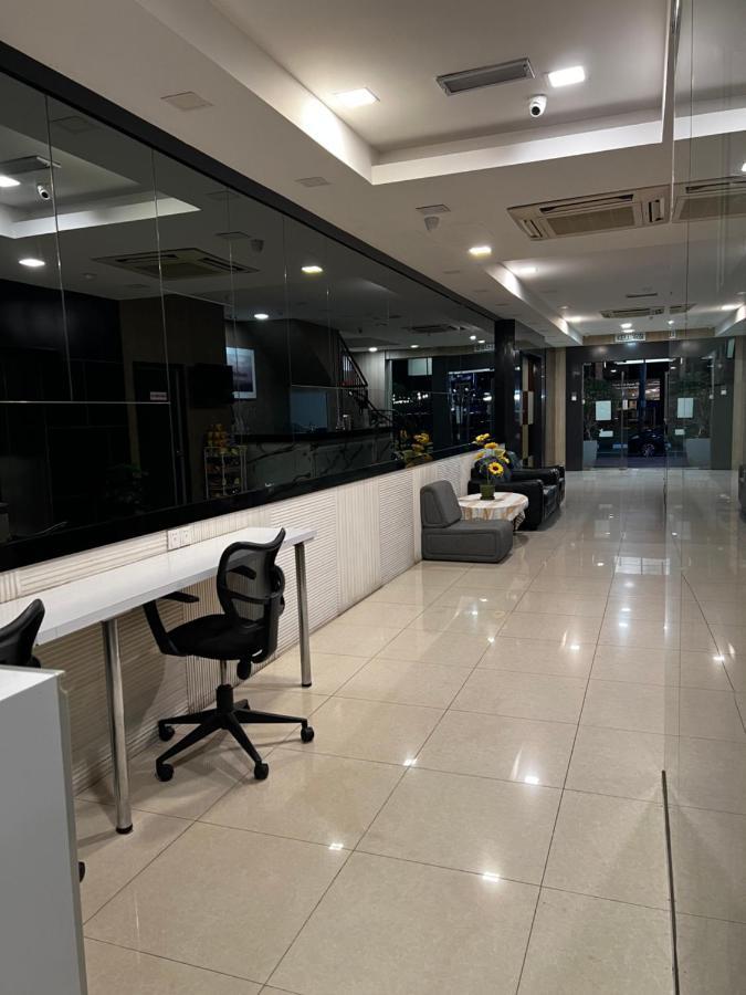 Signature Hotel Куантан Екстериор снимка