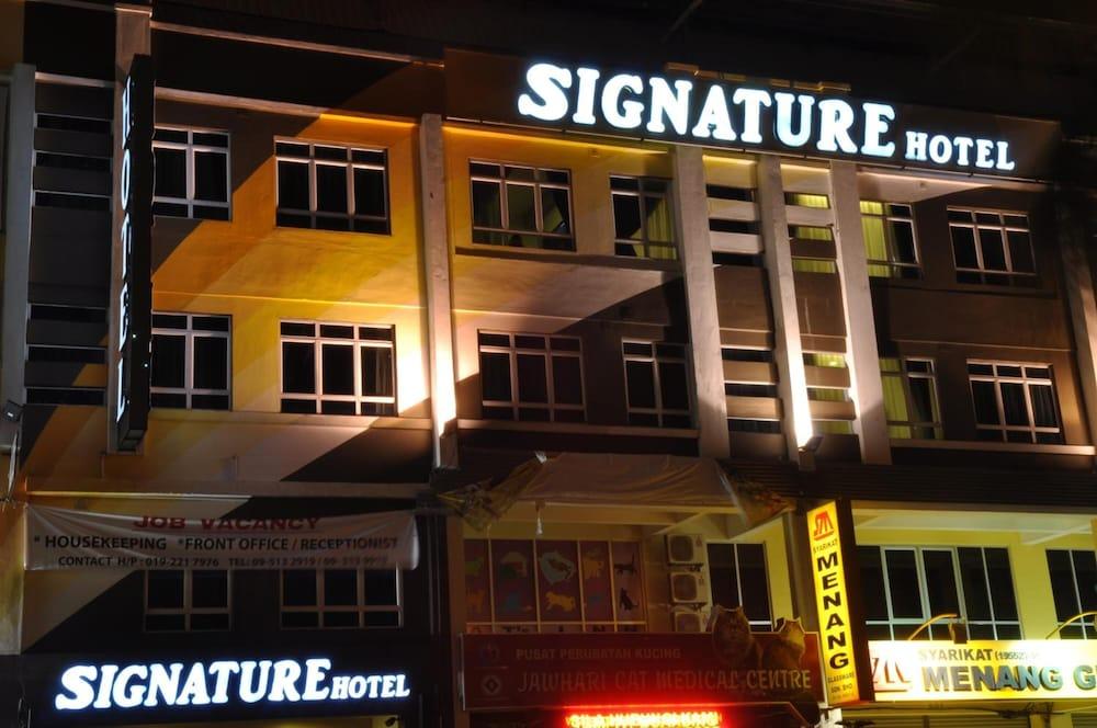 Signature Hotel Куантан Екстериор снимка