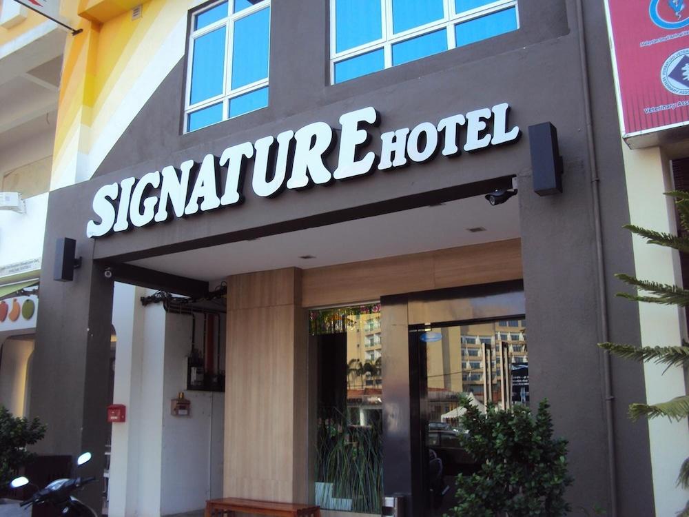 Signature Hotel Куантан Екстериор снимка